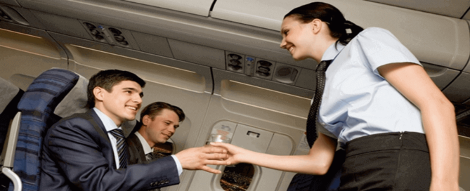 Entrevue d’hôtesses de l’air et stewards